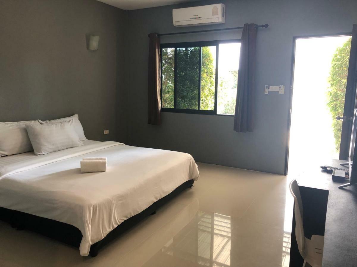 Pine Home Krabi Exterior foto
